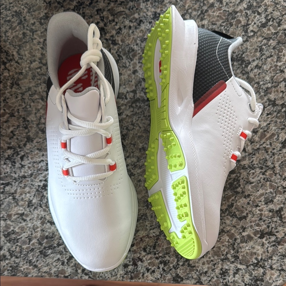 Kids White and Green Golf Shoes